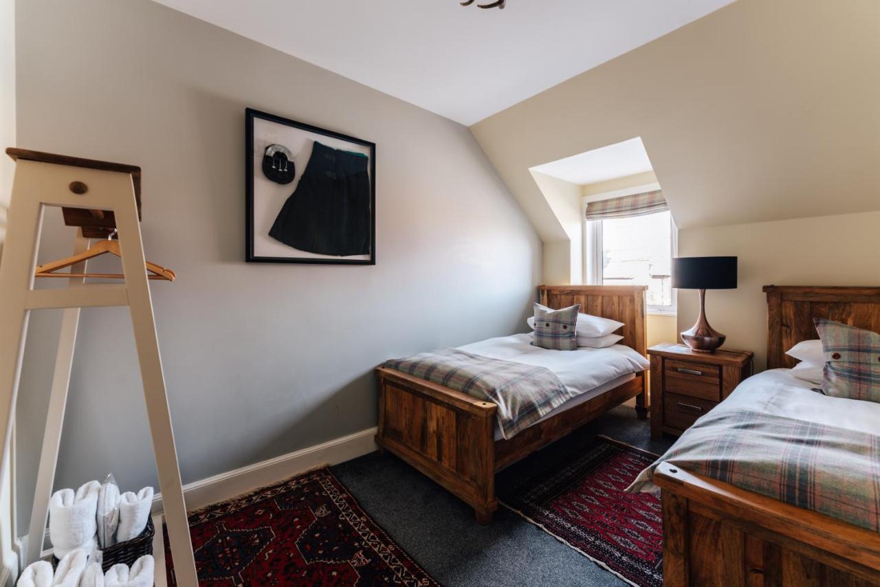 Luxury Inverness Central Apartment Private Parking 외부 사진