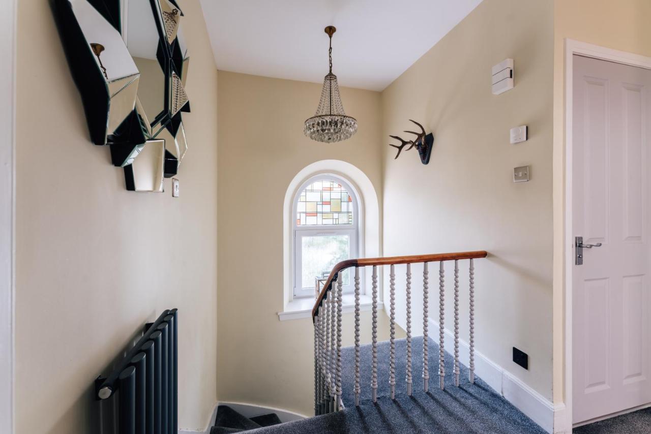 Luxury Inverness Central Apartment Private Parking 외부 사진