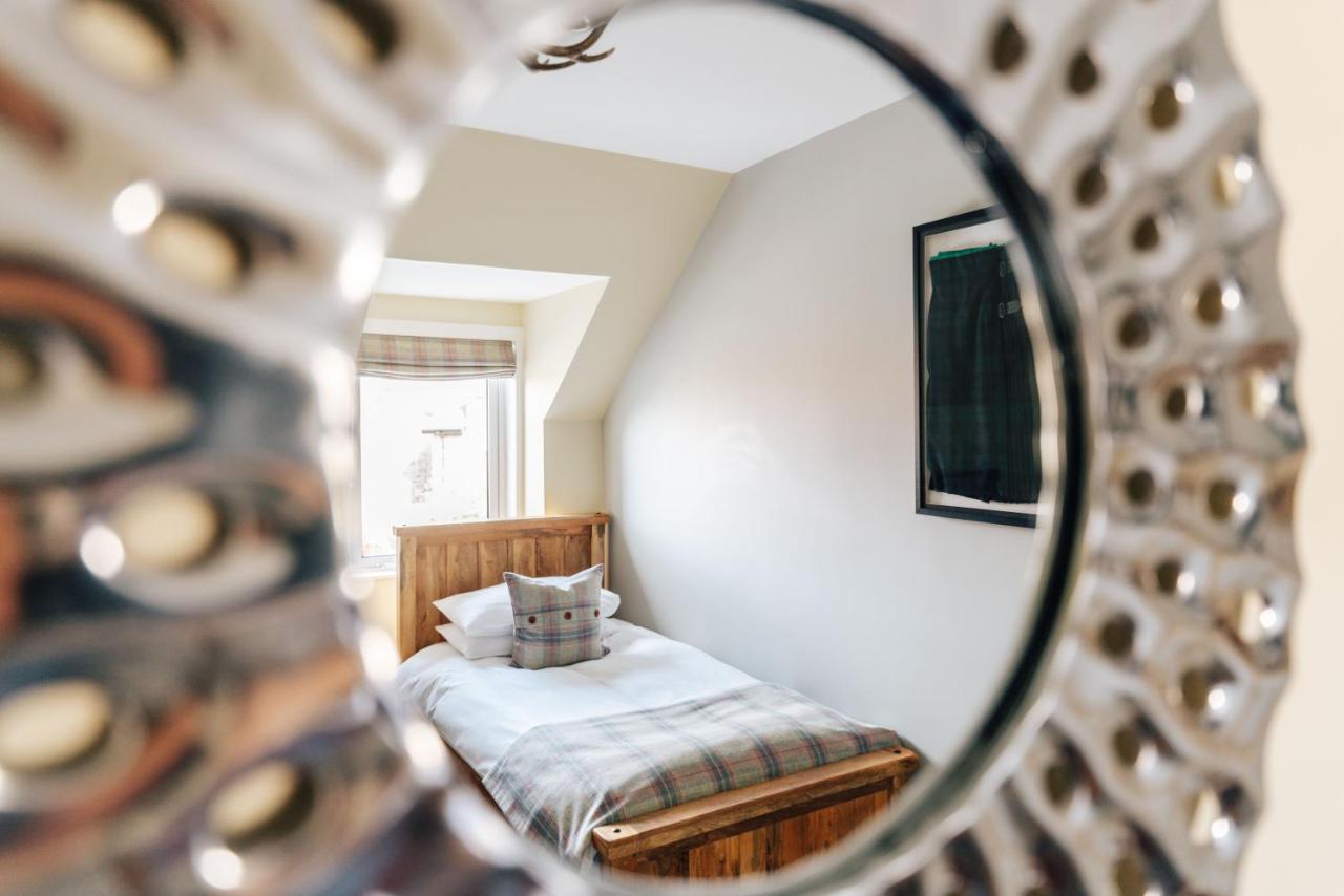 Luxury Inverness Central Apartment Private Parking 외부 사진